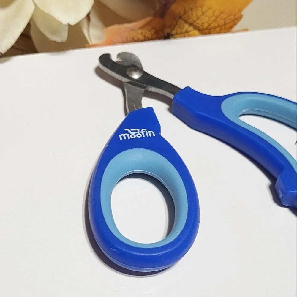 Moofin Brand New Blue Cat/Pet/Small Dog Clippers- 1ct 🐈